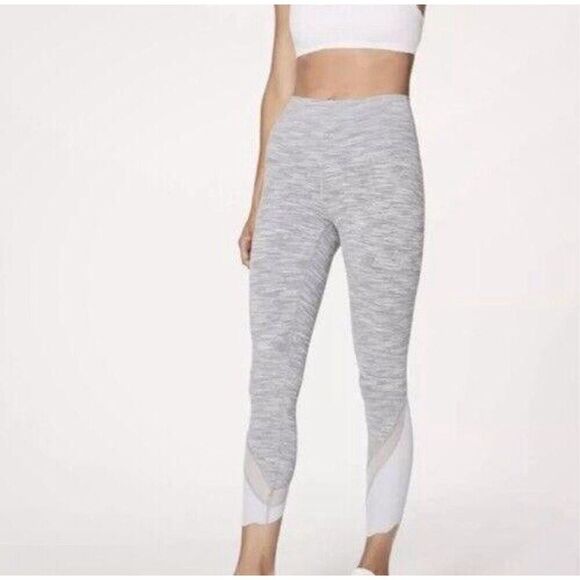 Lululemon Wunder Under Crop II Roll Down Scallop Gray Special Edition Size 2 Gra - Picture 1 of 10